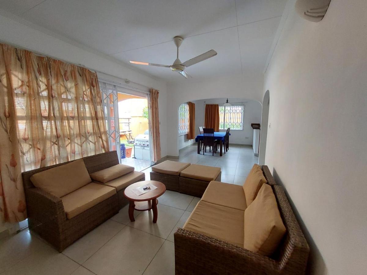 Beau Vallon Villa Self Catering With Pool ภายนอก รูปภาพ