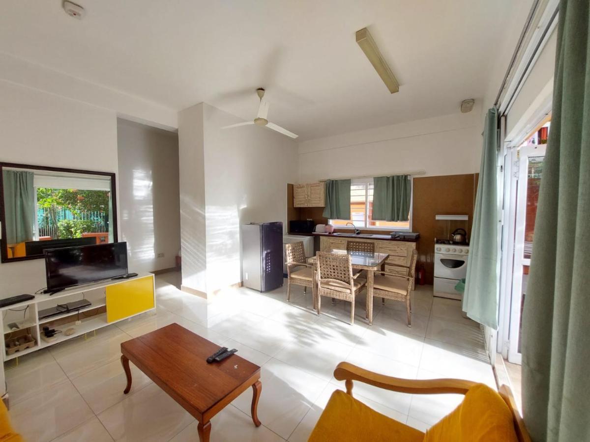 Beau Vallon Villa Self Catering With Pool ภายนอก รูปภาพ